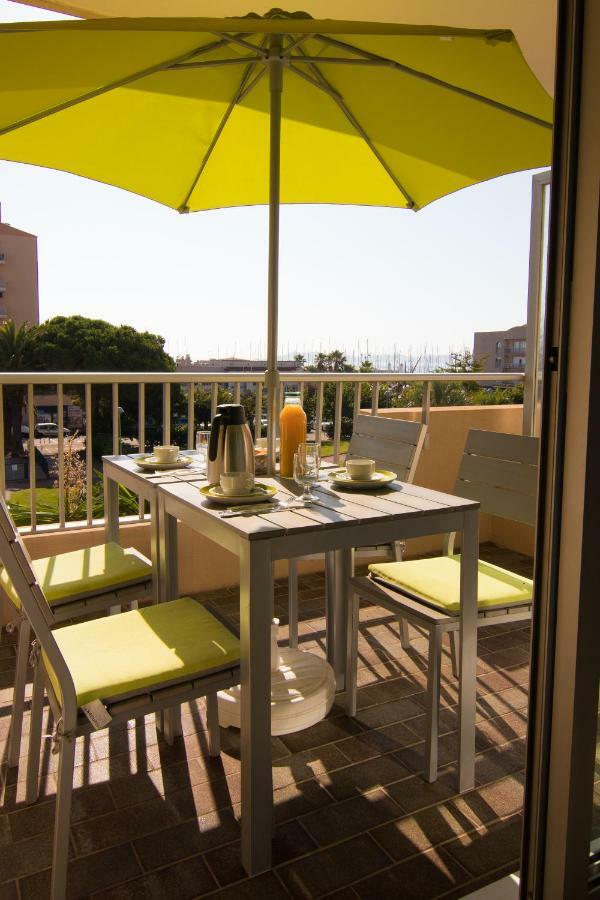 "Les Voiles" Hyeres Apartman Kültér fotó